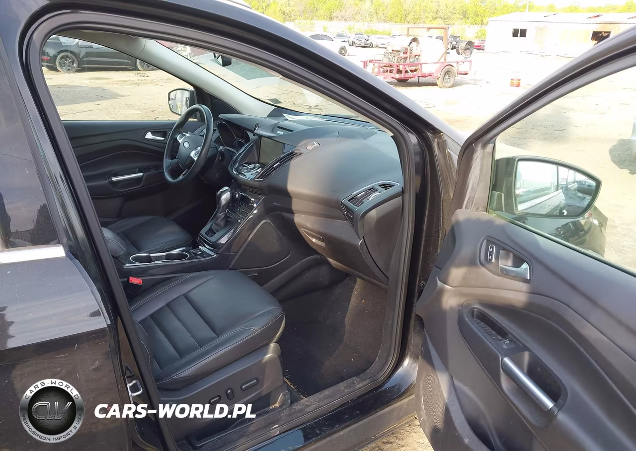 2015 Ford Escape Titanium VIN:1FMCU9J98FUB23366 - 5