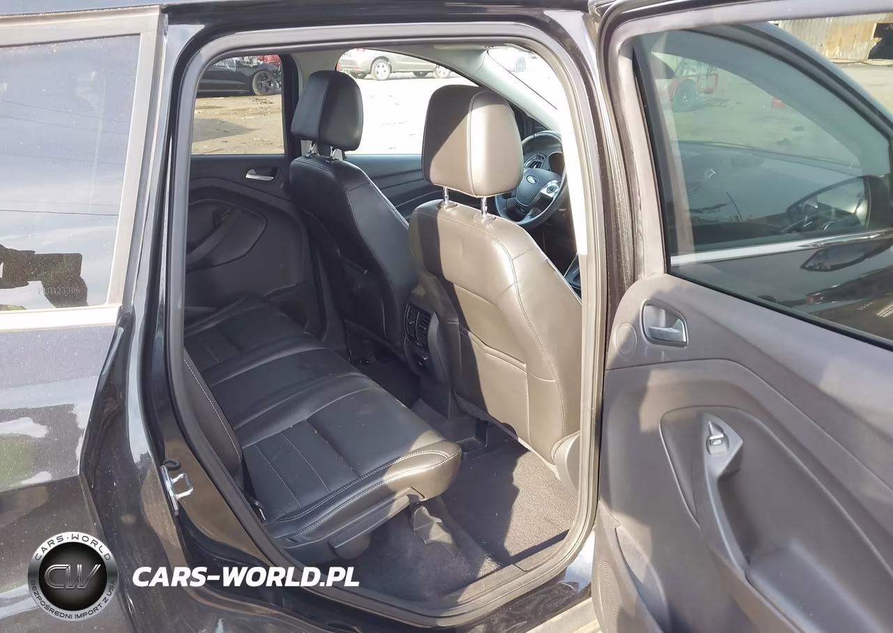 2015 Ford Escape Titanium VIN:1FMCU9J98FUB23366 - 8