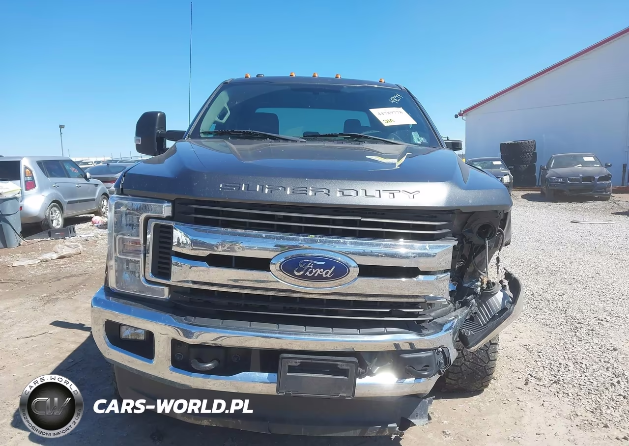 2018 Ford F-250 Xlt VIN:1FT7W2B67JEB44854 - 12