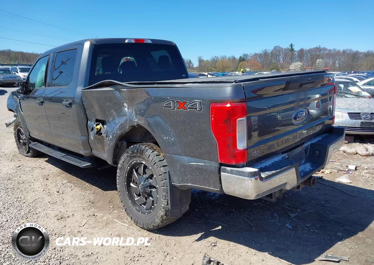 2018 Ford F-250 Xlt VIN:1FT7W2B67JEB44854 - 3