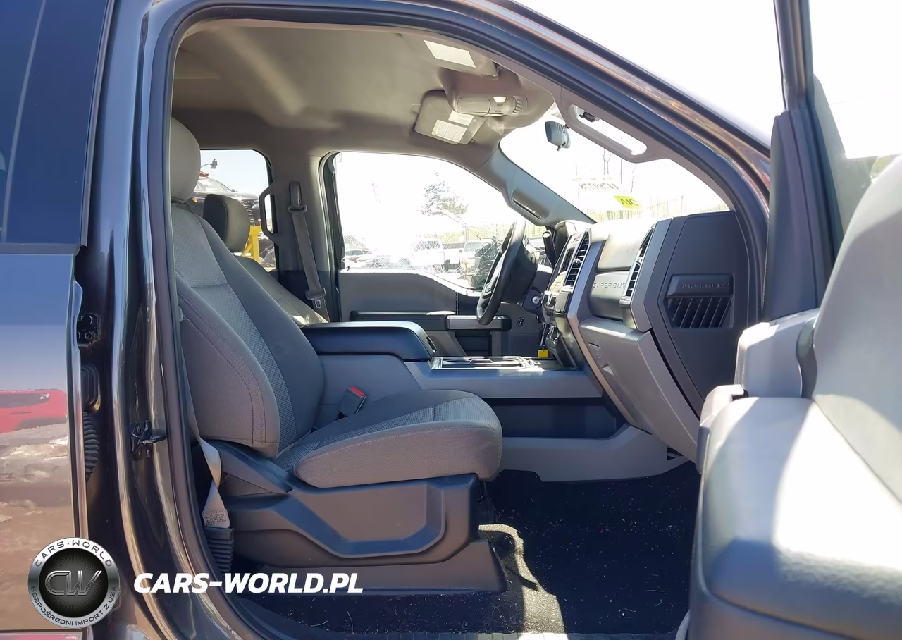 2018 Ford F-250 Xlt VIN:1FT7W2B67JEB44854 - 5