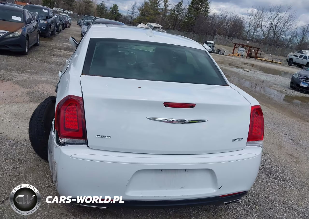 2016 Chrysler 300 Limited VIN:2C3CCAAG4GH243259 - 16
