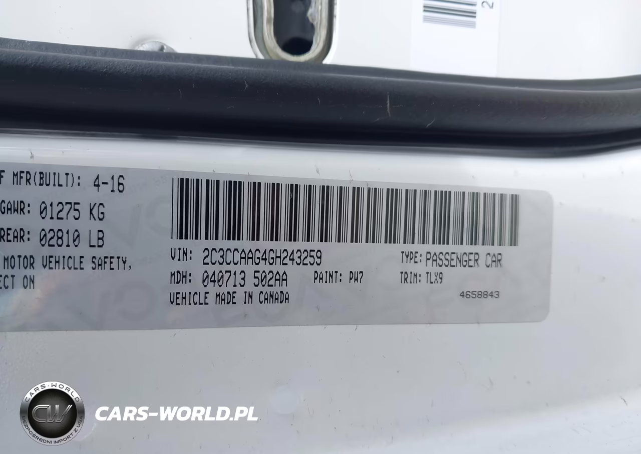 2016 Chrysler 300 Limited VIN:2C3CCAAG4GH243259 - 9