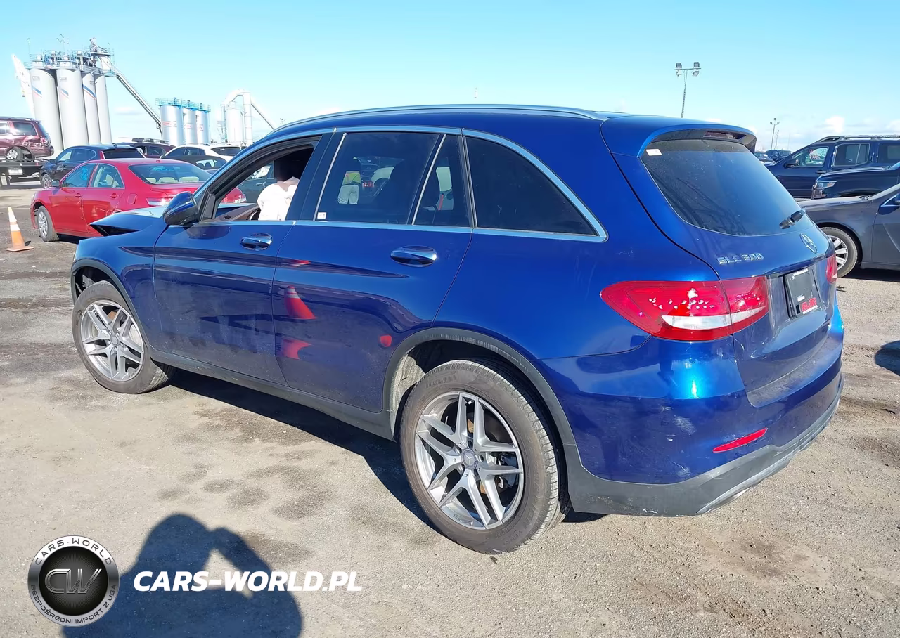 2017 Mercedes-Benz Glc 300 4Matic VIN:WDC0G4KBXHF119310 - 3