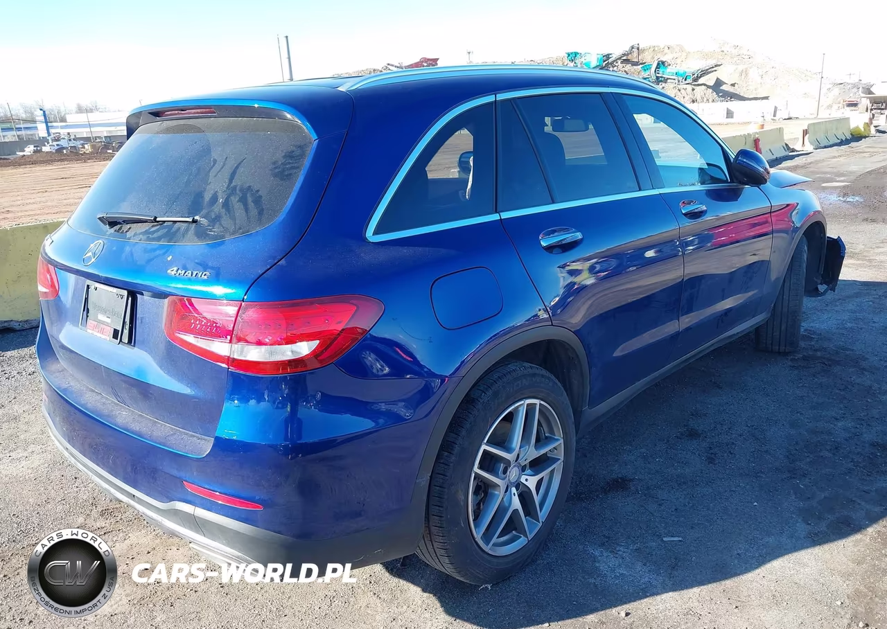 2017 Mercedes-Benz Glc 300 4Matic VIN:WDC0G4KBXHF119310 - 4