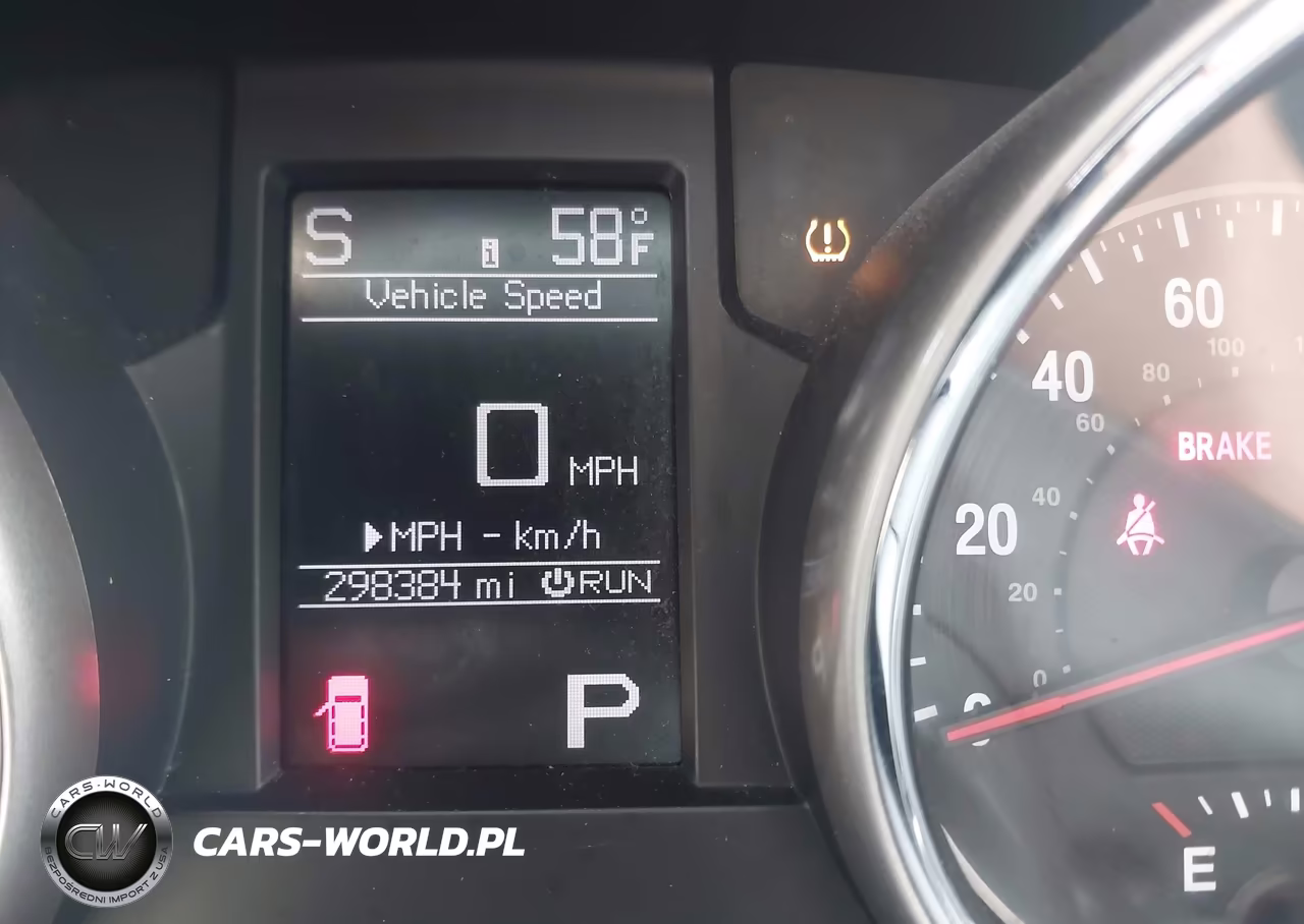 2011 Jeep Grand Cherokee Laredo VIN:1J4RS4GG8BC554071 - 7