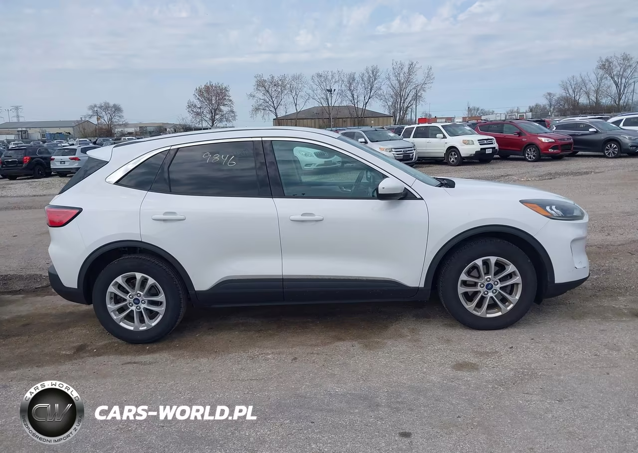 2020 Ford Escape Se VIN:1FMCU0G61LUA18737 - 13
