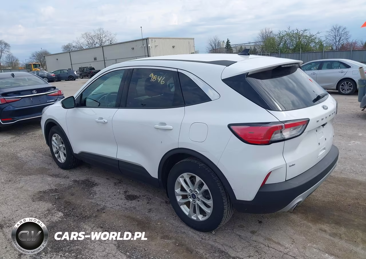 2020 Ford Escape Se VIN:1FMCU0G61LUA18737 - 3