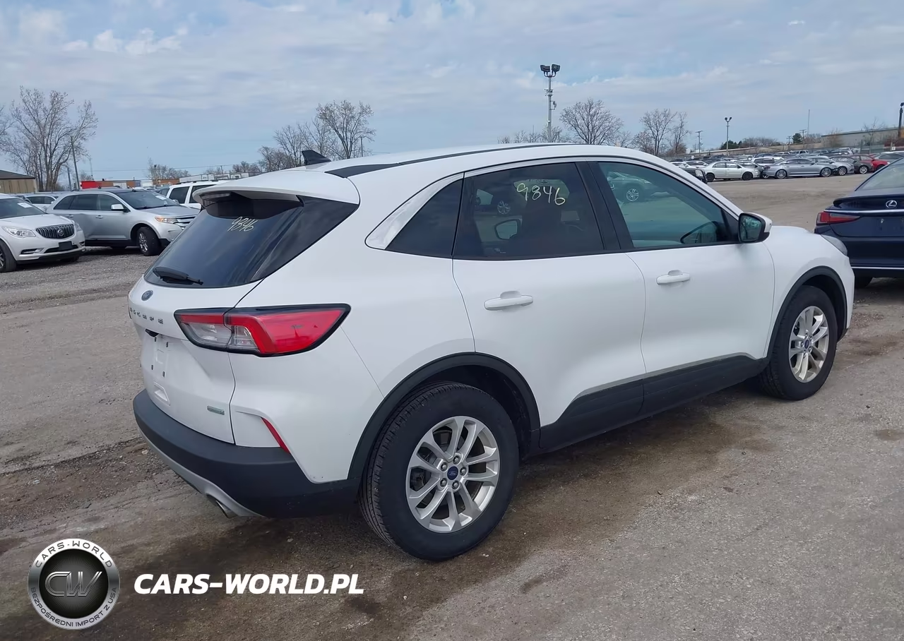 2020 Ford Escape Se VIN:1FMCU0G61LUA18737 - 4