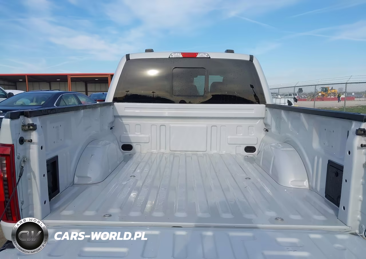 2025 Ford F-150 Xlt VIN:1FTFW3L89SFC10222 - 18
