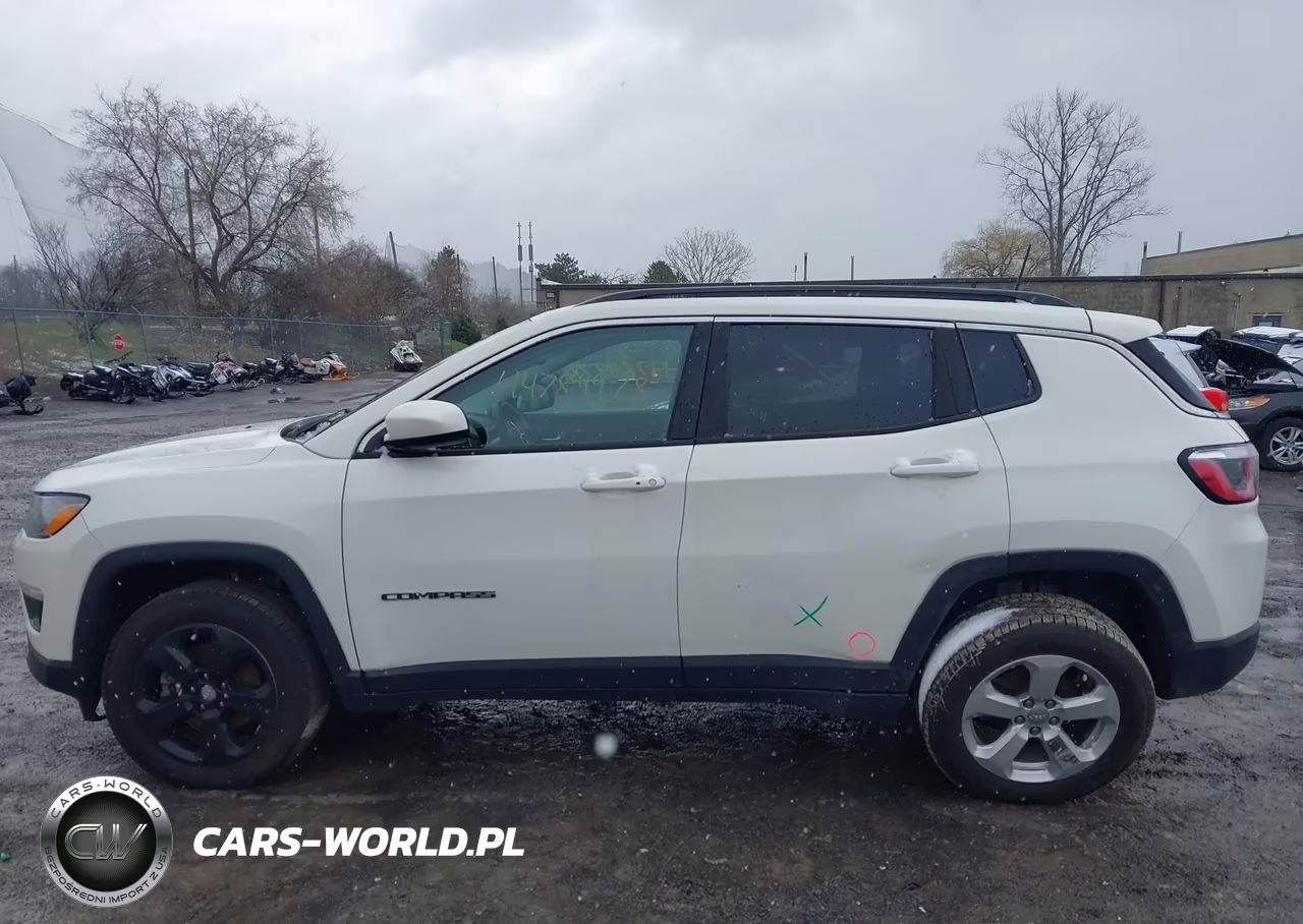 2019 Jeep Compass Latitude 4X4 VIN:3C4NJDBB8KT734657 - 15