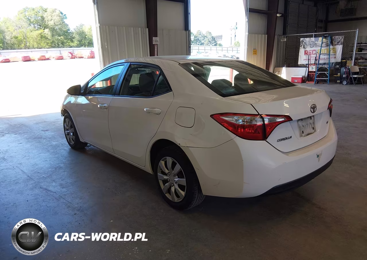 2016 Toyota Corolla Le VIN:2T1BURHE4GC482974 - 3