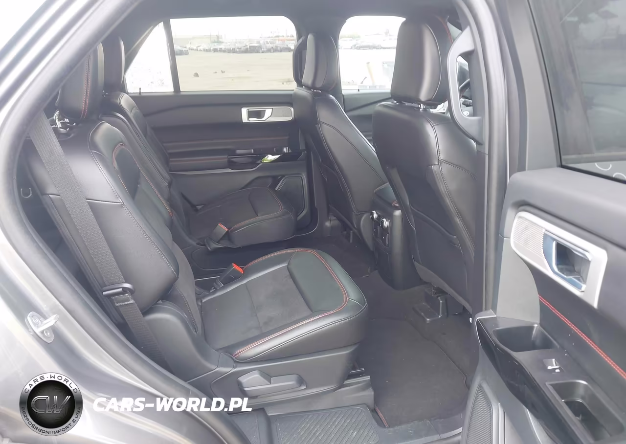 2024 Ford Explorer St-Line VIN:1FMSK7KH9RGA70837 - 8