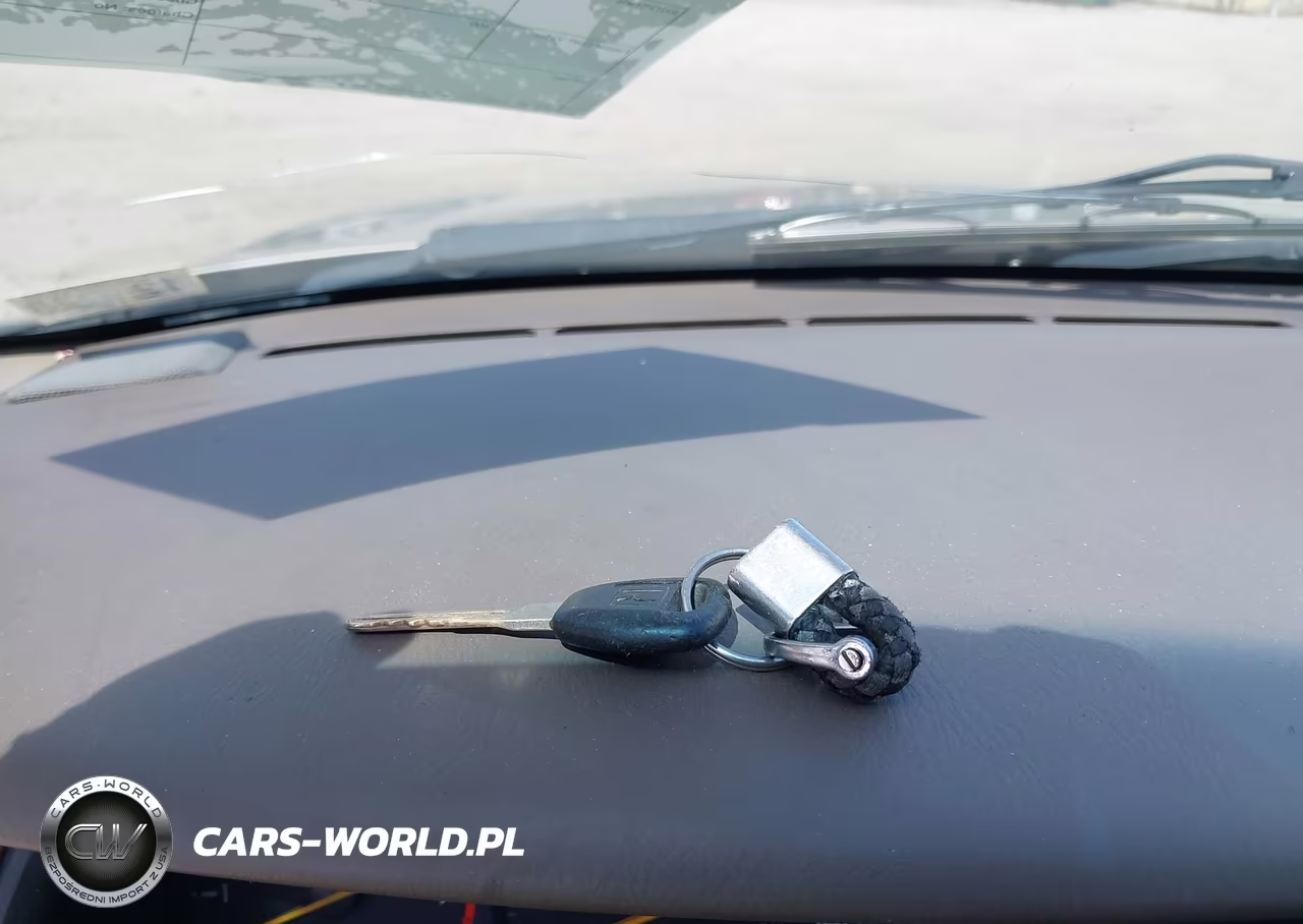 2000 Honda Accord 3.0 Ex VIN:1HGCG1654YA090147 - 11