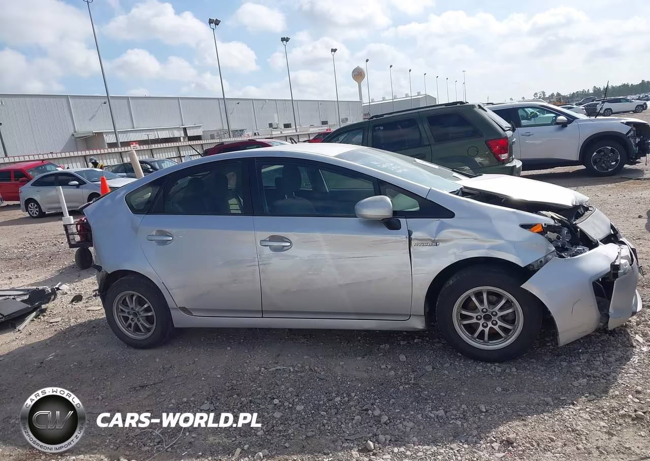 2012 Toyota Prius Two VIN:JTDKN3DU2C5430256 - 14