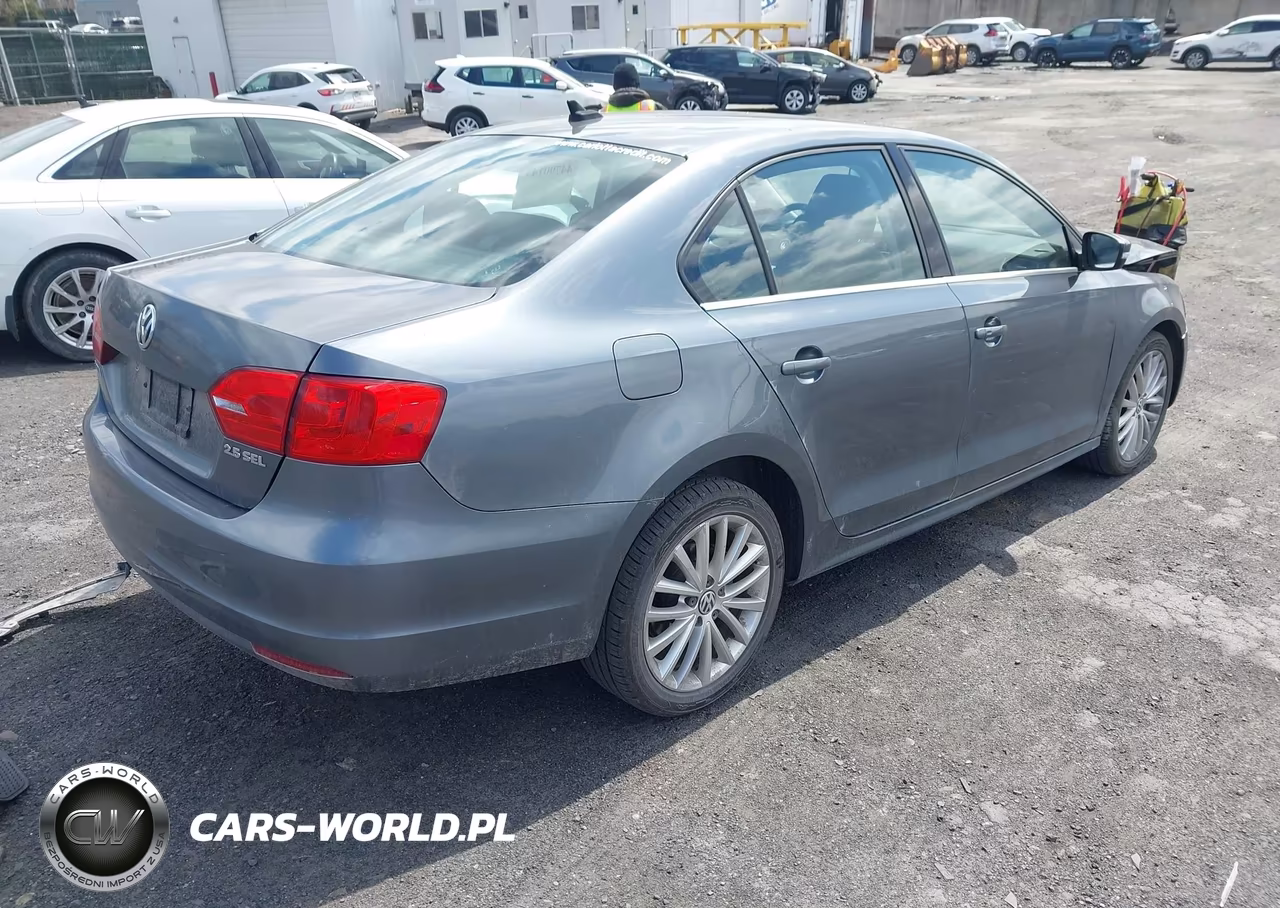 2011 Volkswagen Jetta 2.5L Sel VIN:3VWLX7AJ7BM305808 - 4
