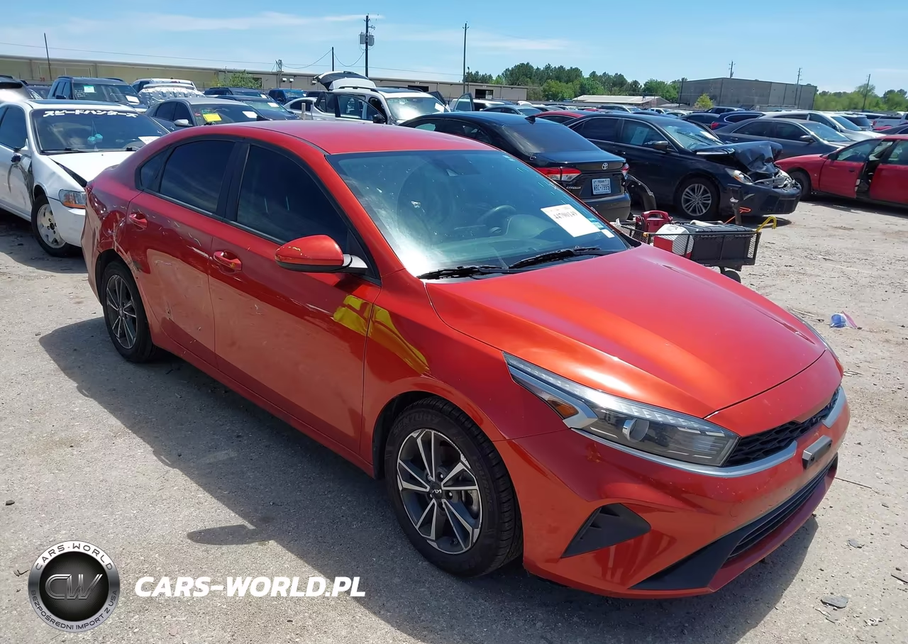 2022 Kia Forte Lxs – zdjęcie 1 z 16