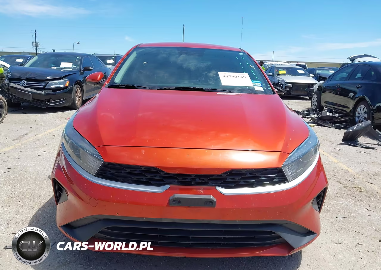 2022 Kia Forte Lxs VIN:3KPF24AD2NE460143 - 12