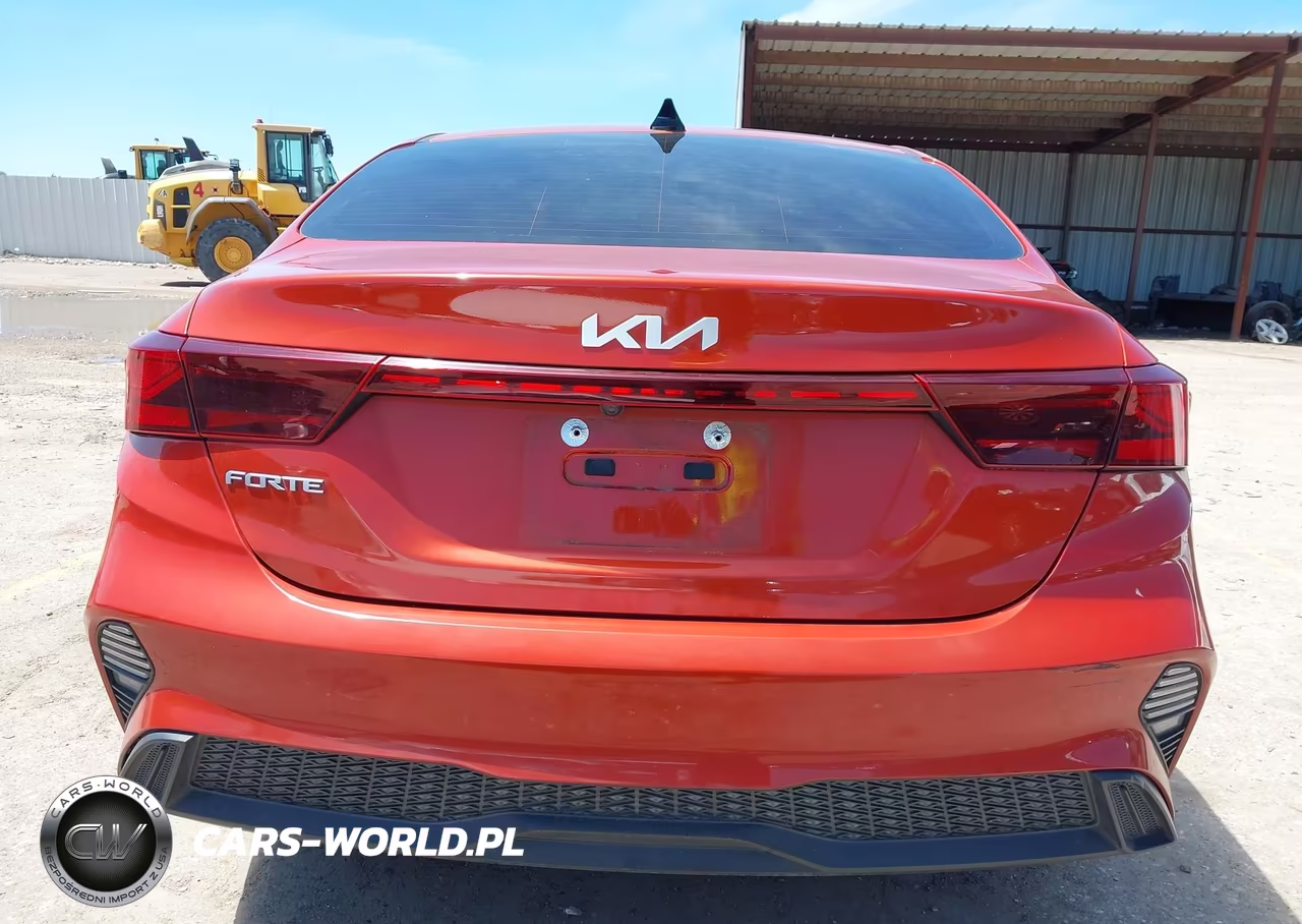 2022 Kia Forte Lxs VIN:3KPF24AD2NE460143 - 16
