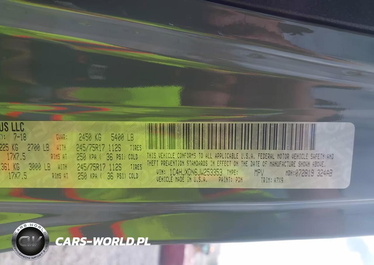 2018 Jeep Wrangler Unlimited Sport S 4X4 VIN:1C4HJXDN6JW253353 - 9