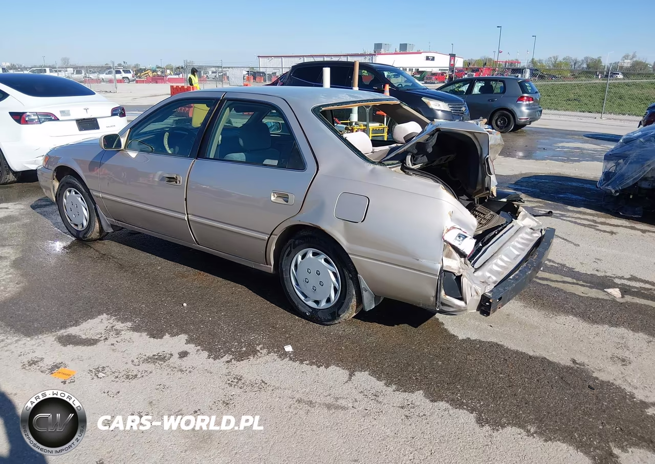 1999 Toyota Camry Le VIN:4T1BG22K5XU453429 - 3