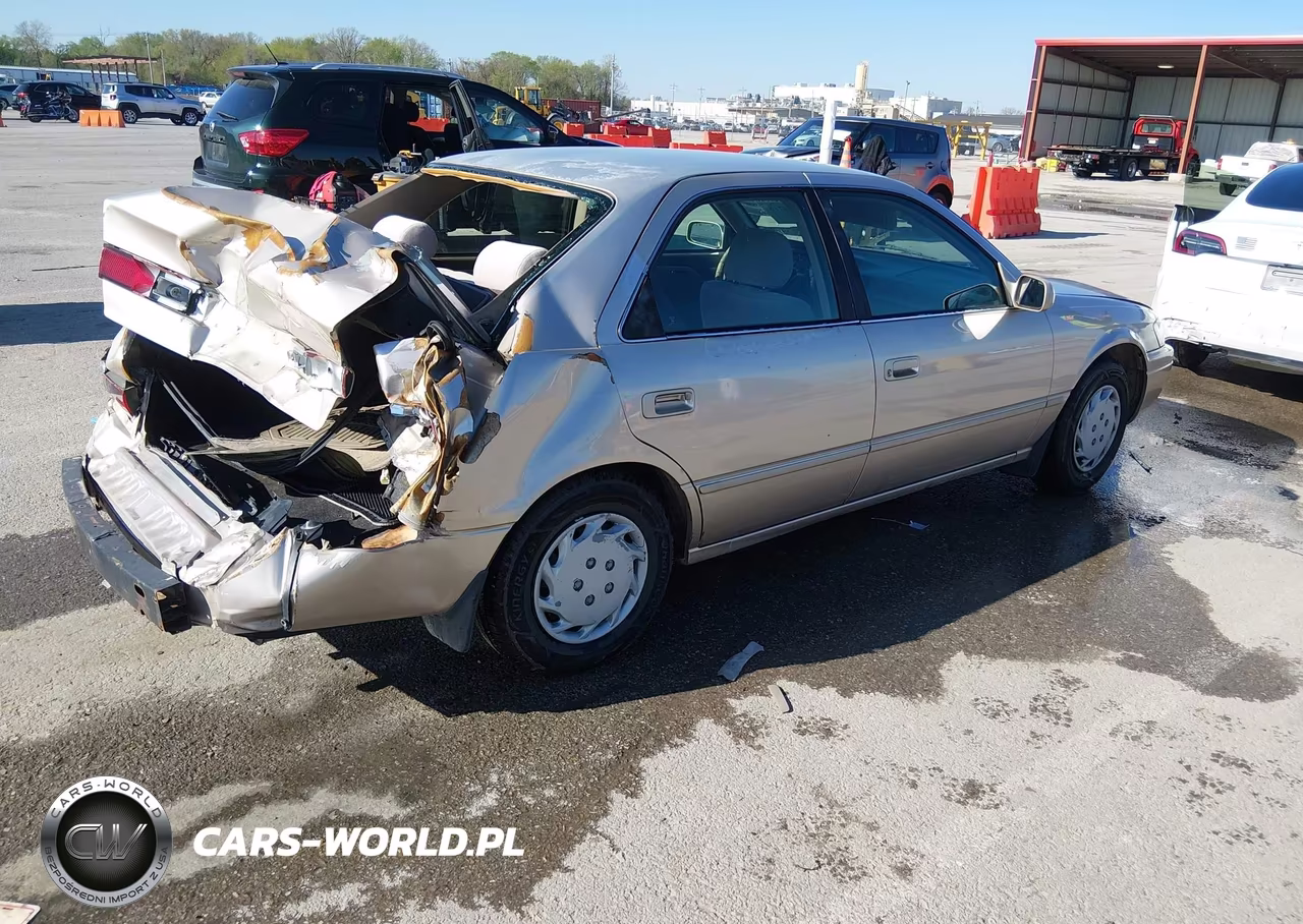 1999 Toyota Camry Le VIN:4T1BG22K5XU453429 - 4