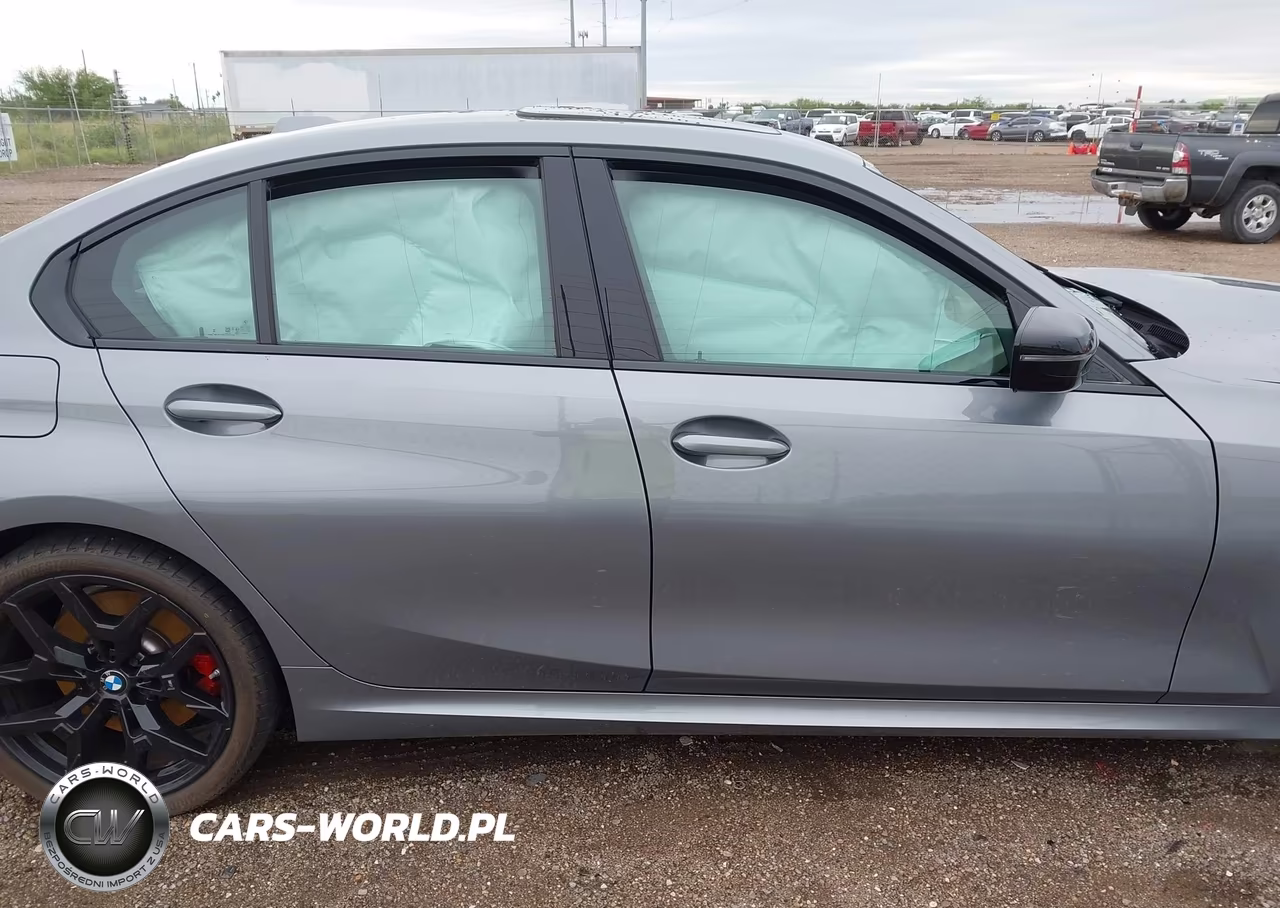 2025 BMW 330I VIN:3MW69CW04S8F18076 - 13