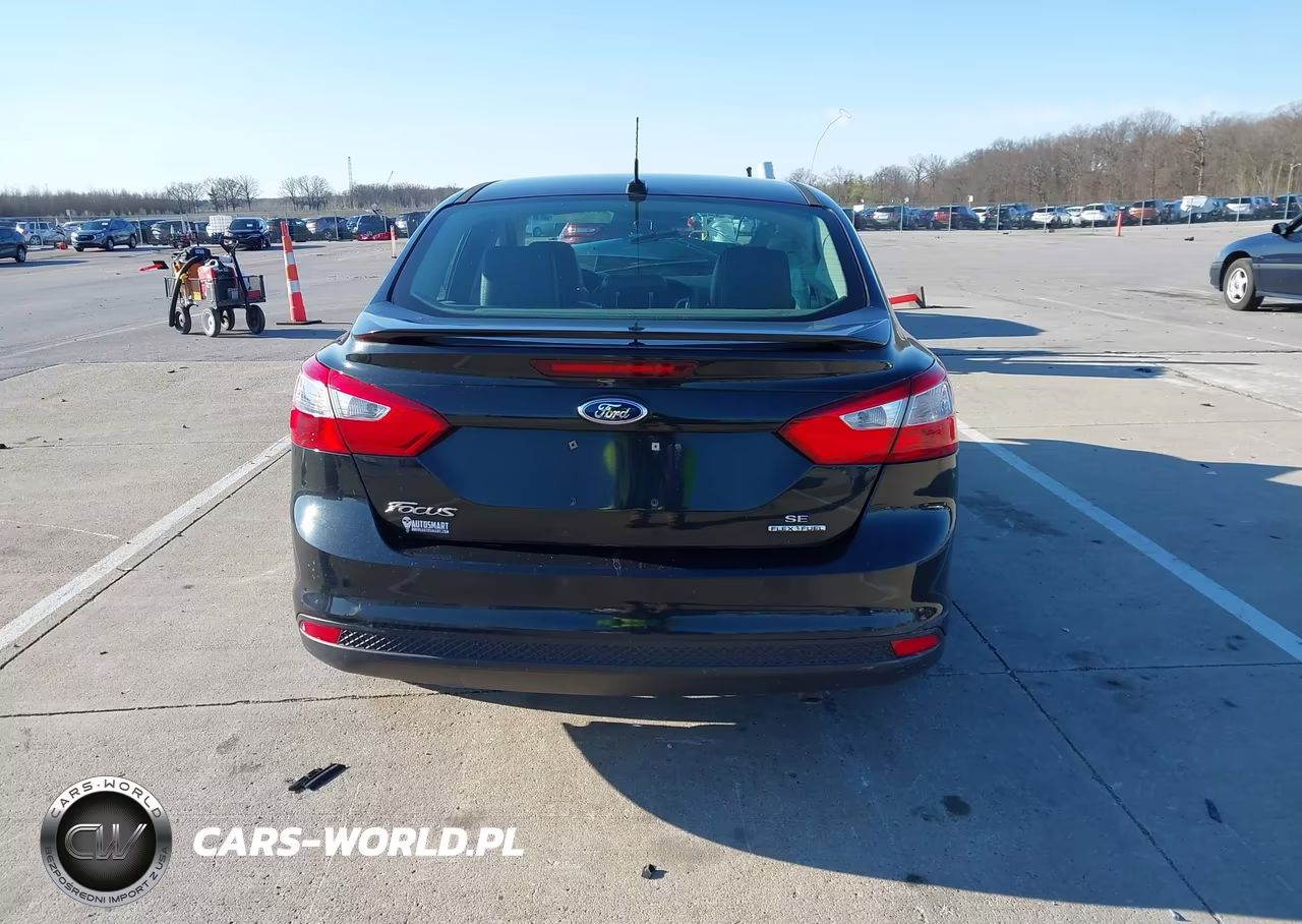 2014 Ford Focus Se VIN:1FADP3F27EL127802 - 15