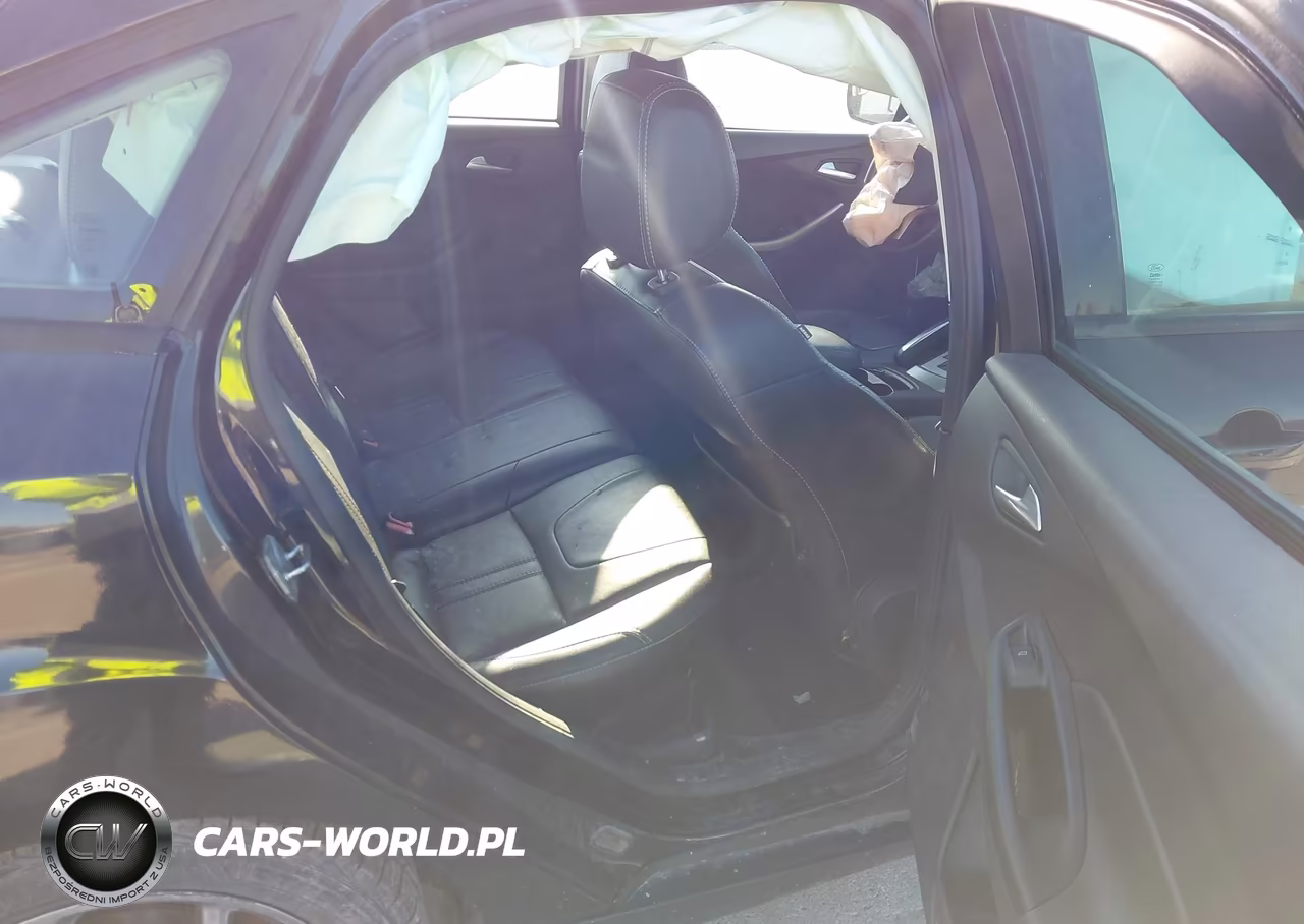 2014 Ford Focus Se VIN:1FADP3F27EL127802 - 7