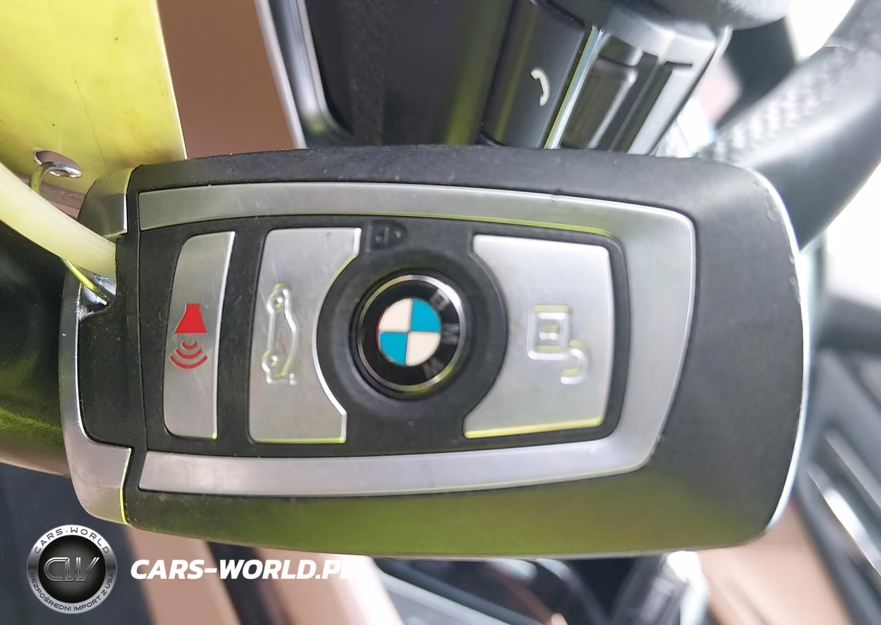 2015 BMW 750Li xDrive VIN:WBAYF8C57FD653978 - 11
