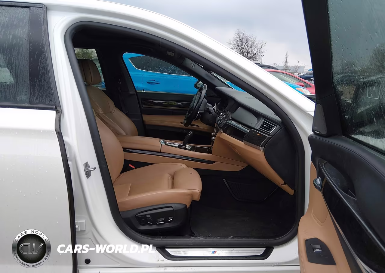 2015 BMW 750Li xDrive VIN:WBAYF8C57FD653978 - 5