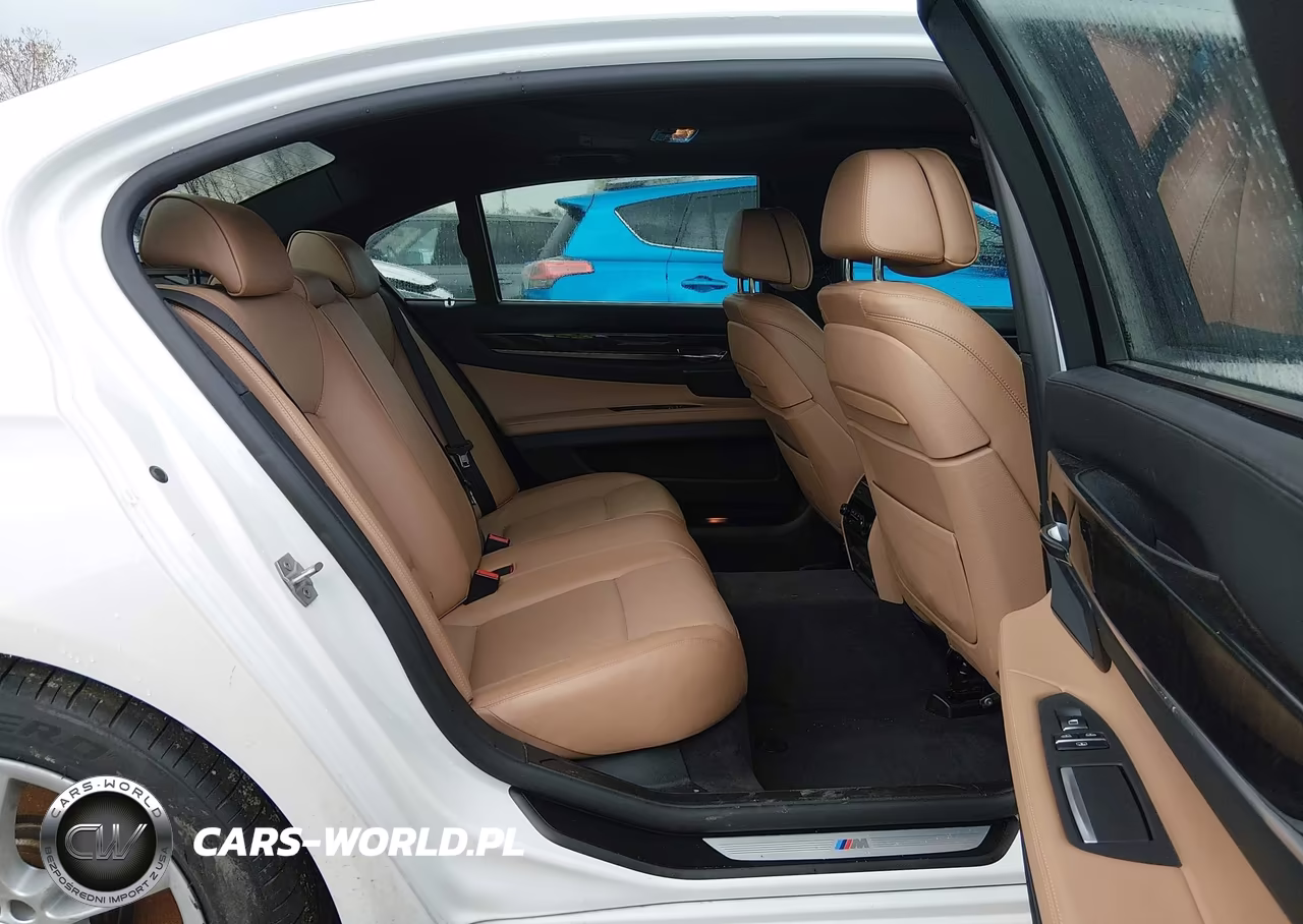 2015 BMW 750Li xDrive VIN:WBAYF8C57FD653978 - 8