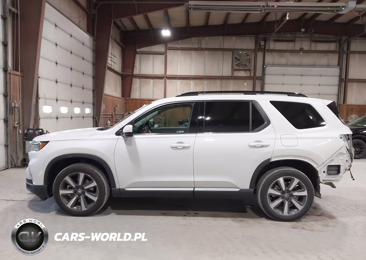 2025 Honda Pilot Touring VIN:5FNYG1H75SB189805 - 15