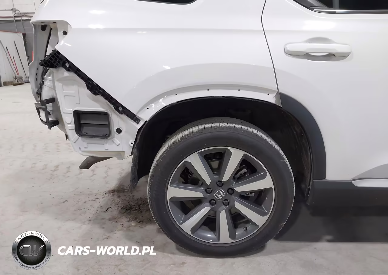 2025 Honda Pilot Touring VIN:5FNYG1H75SB189805 - 20