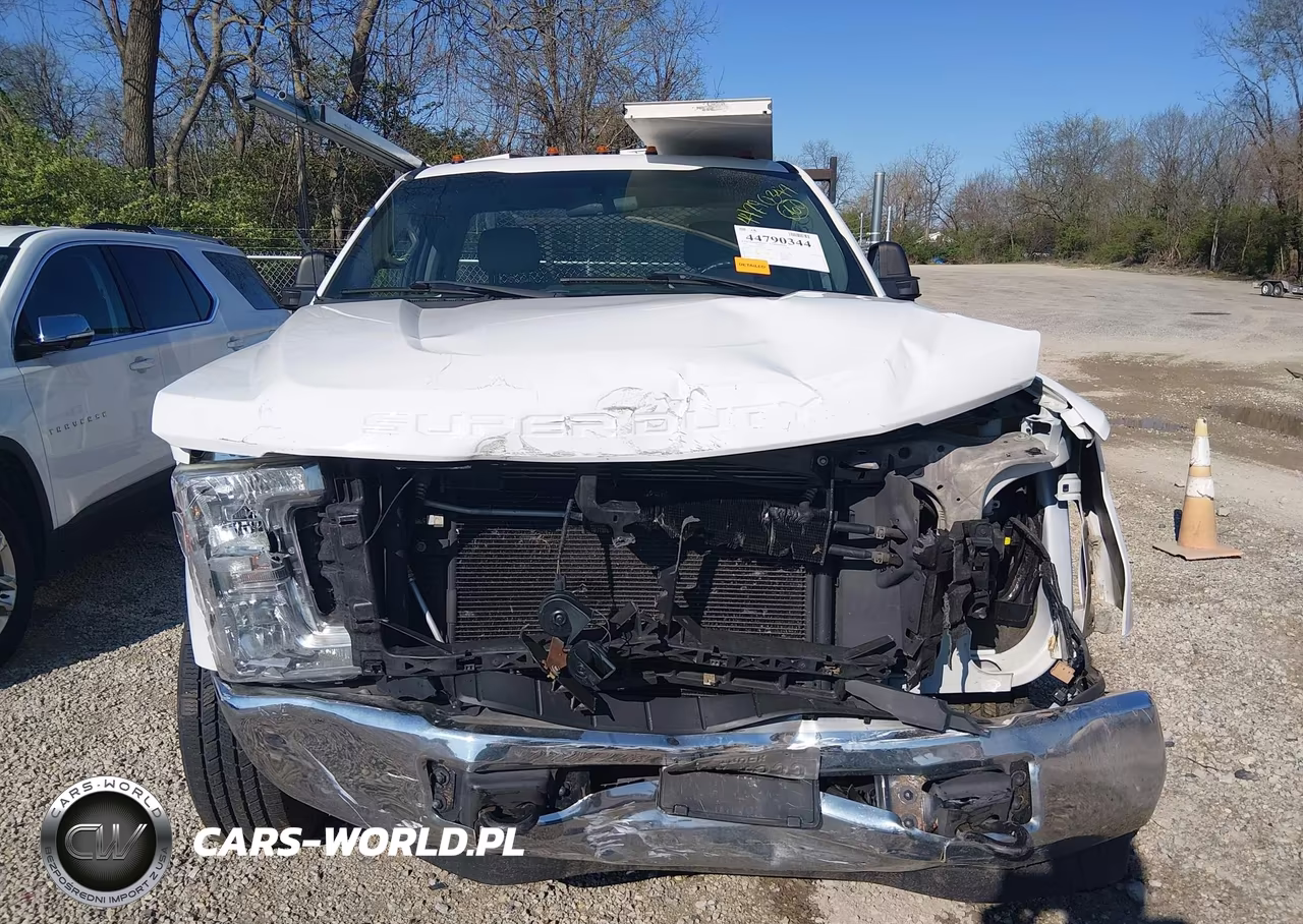 2017 Ford F-250 Xl VIN:1FDBF2A61HEF23186 - 13