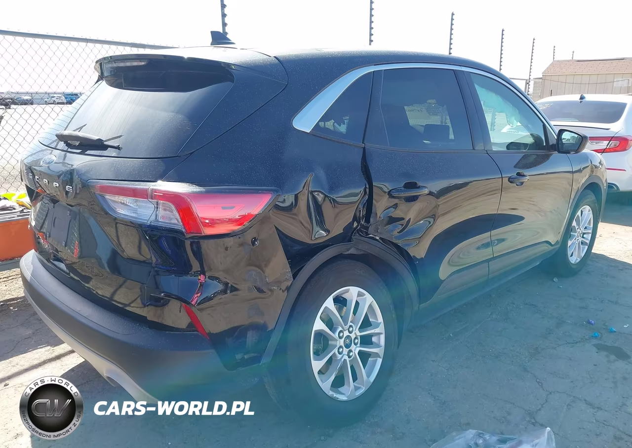 2022 Ford Escape Se VIN:1FMCU0G65NUA24043 - 4