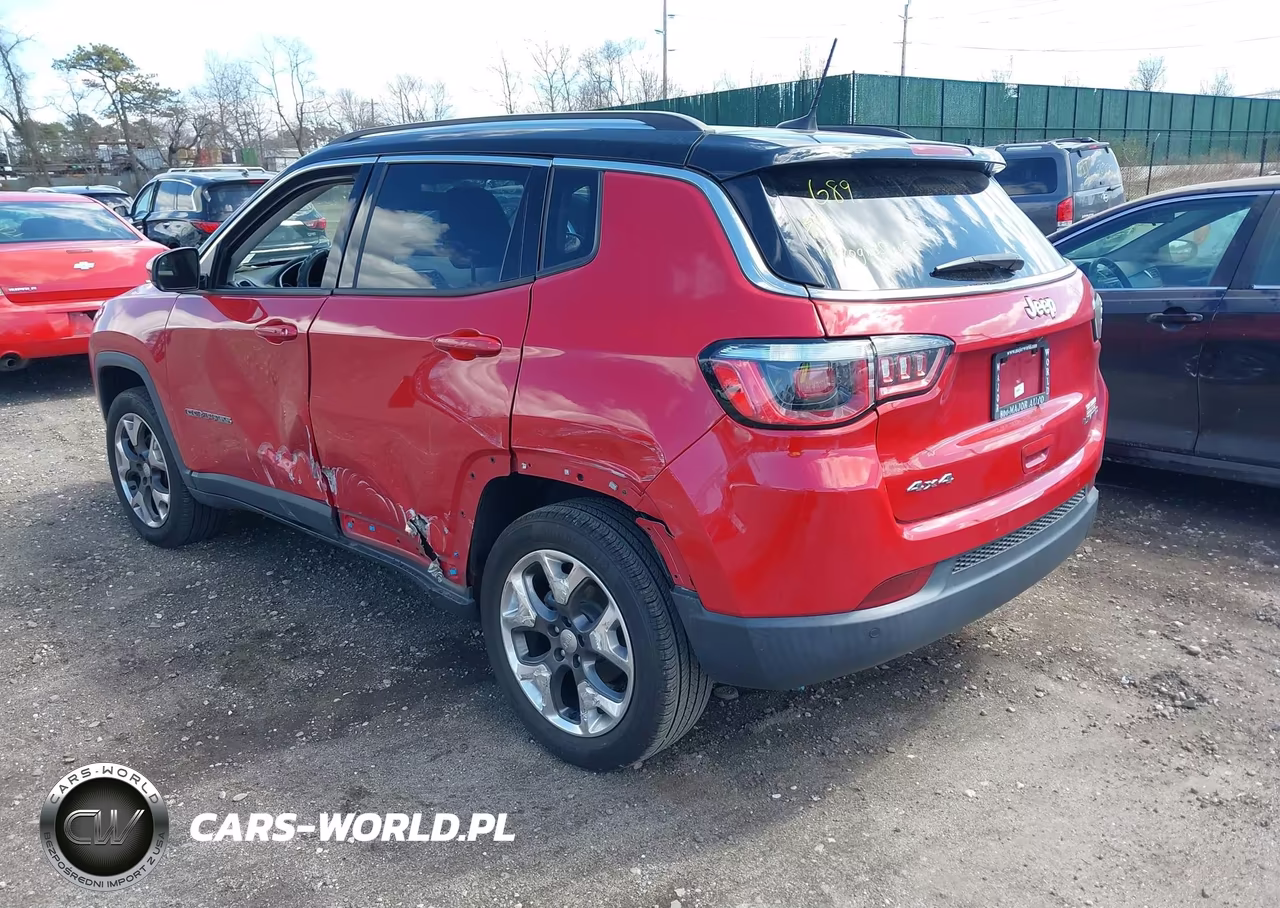 2018 Jeep Compass Limited 4X4 VIN:3C4NJDCB2JT482689 - 3