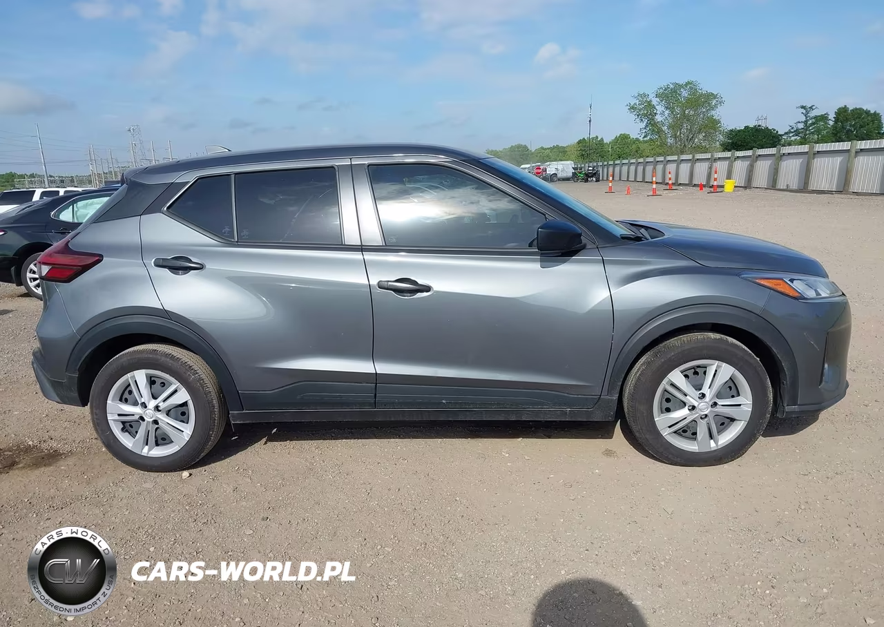 2025 Nissan Kicks Play S VIN:3N1CP5BV8SL493241 - 13