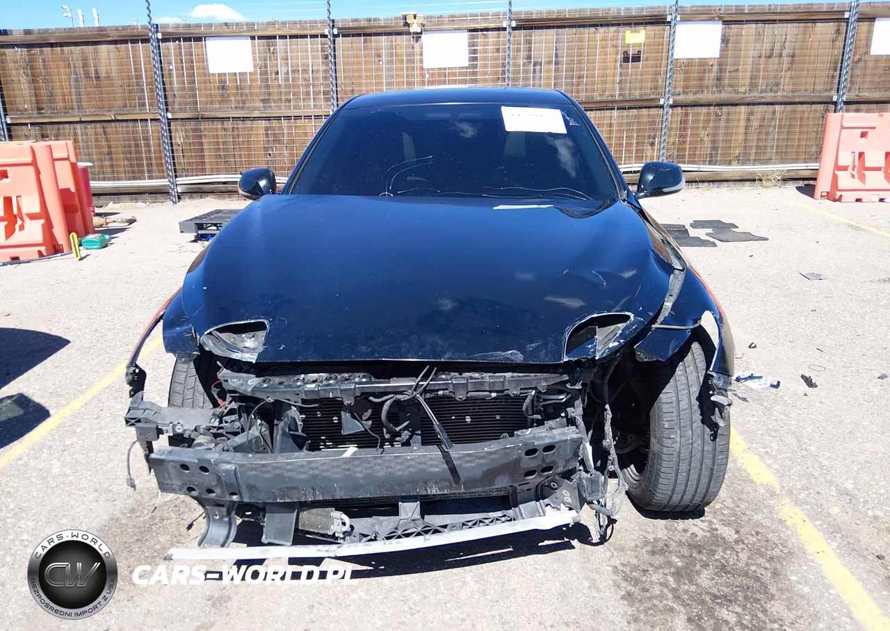 2015 Infiniti Q50 Premium VIN:JN1BV7AR1FM396475 - 13