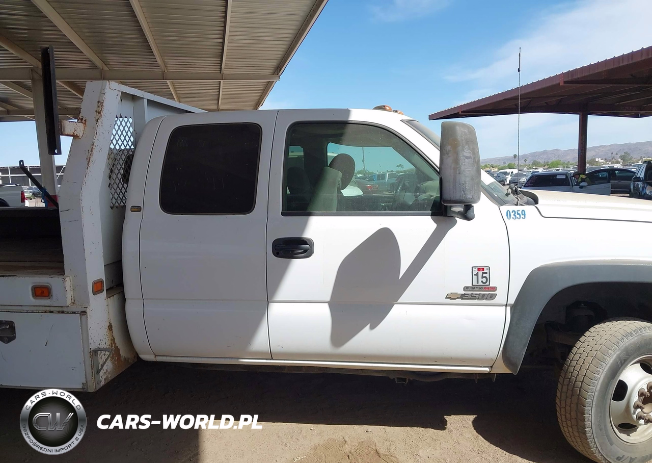 2005 Chevrolet Silverado 3500 Chassis Work Truck VIN:1GBJC39245E310359 - 13