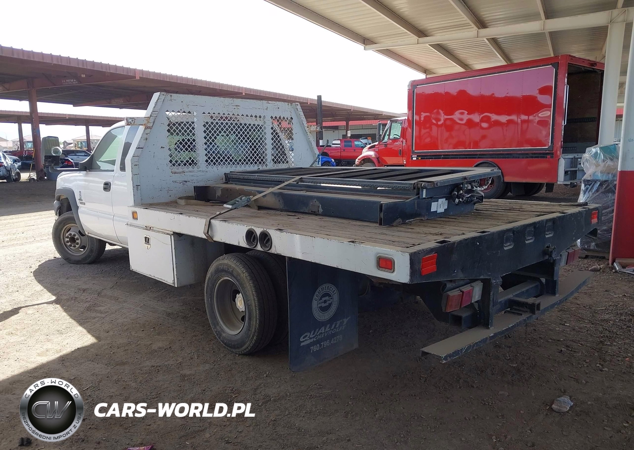 2005 Chevrolet Silverado 3500 Chassis Work Truck VIN:1GBJC39245E310359 - 3