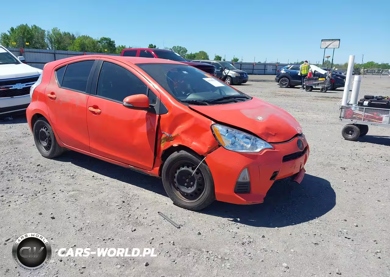 2014 Toyota Prius C Two