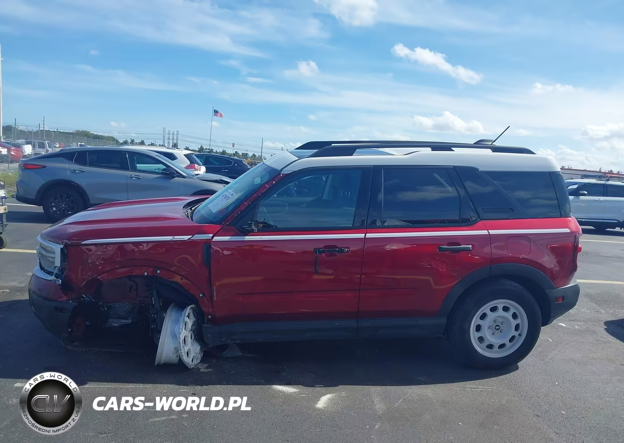 2025 Ford Bronco Sport Heritage VIN:3FMCR9GN1SRE25184 - 14