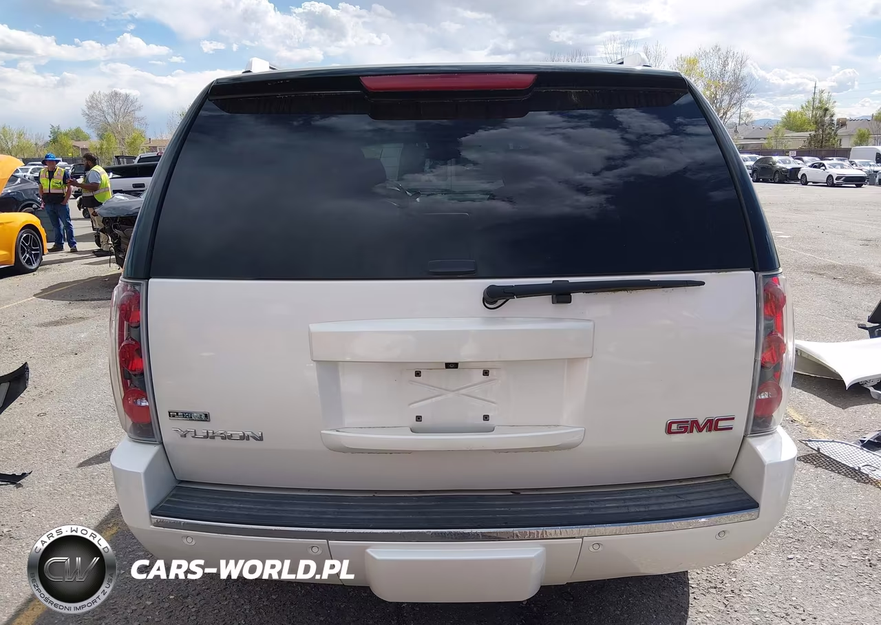 2012 GMC Yukon Denali VIN:1GKS2EEF1CR310482 - 17