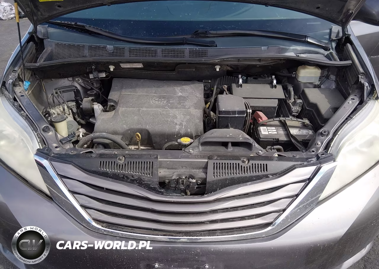 2015 Toyota Sienna Le 8 Passenger VIN:5TDKK3DC0FS591672 - 10