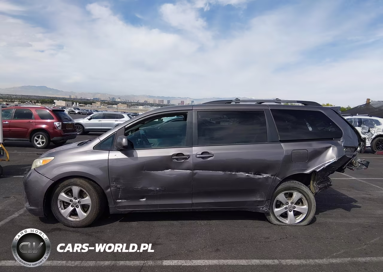 2015 Toyota Sienna Le 8 Passenger VIN:5TDKK3DC0FS591672 - 15