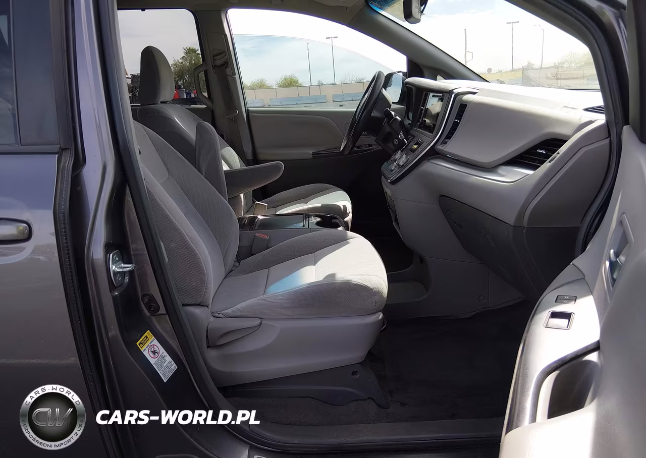 2015 Toyota Sienna Le 8 Passenger VIN:5TDKK3DC0FS591672 - 5