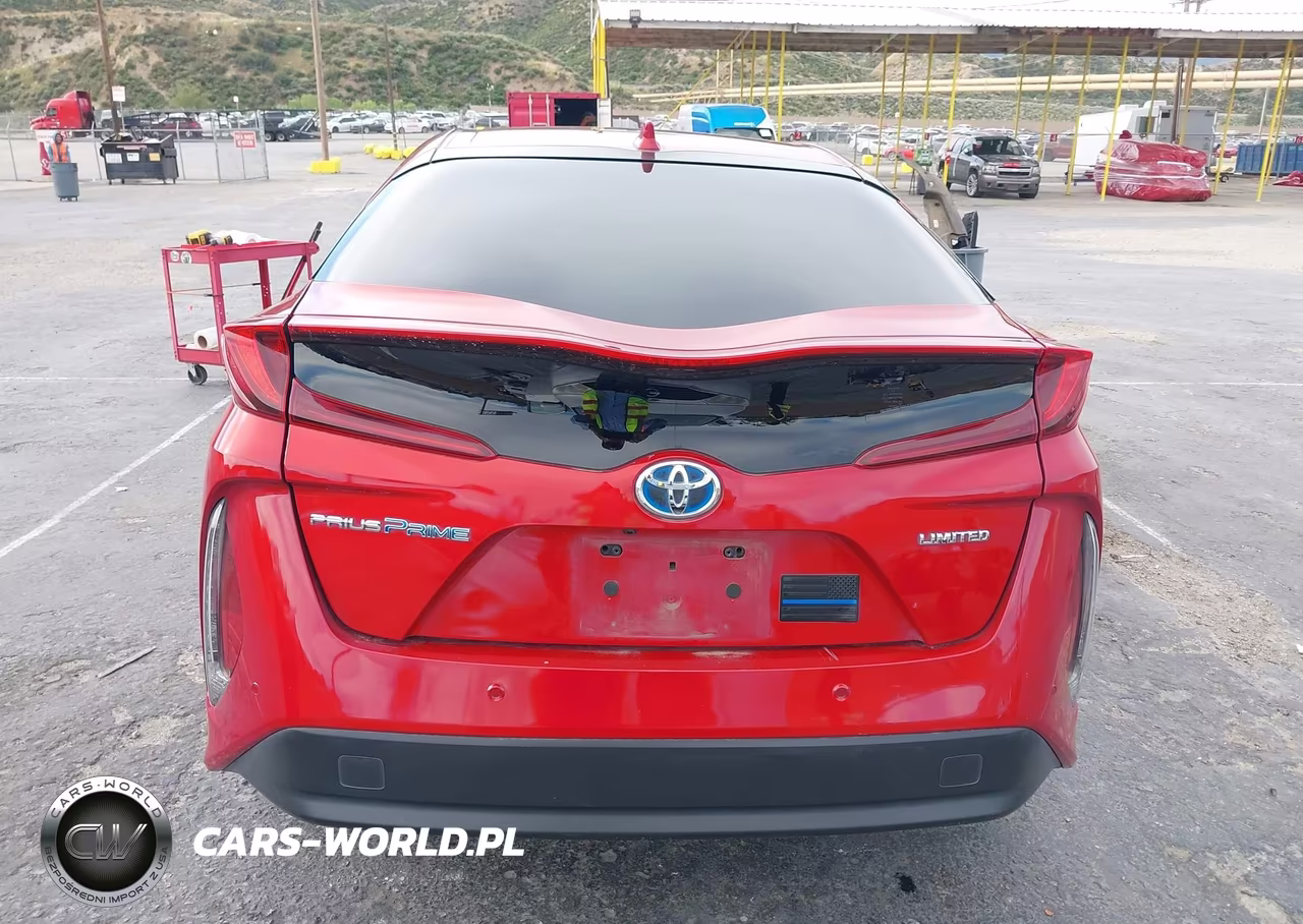 2021 Toyota Prius Prime Limited VIN:JTDKAMFP8M3172069 - 17