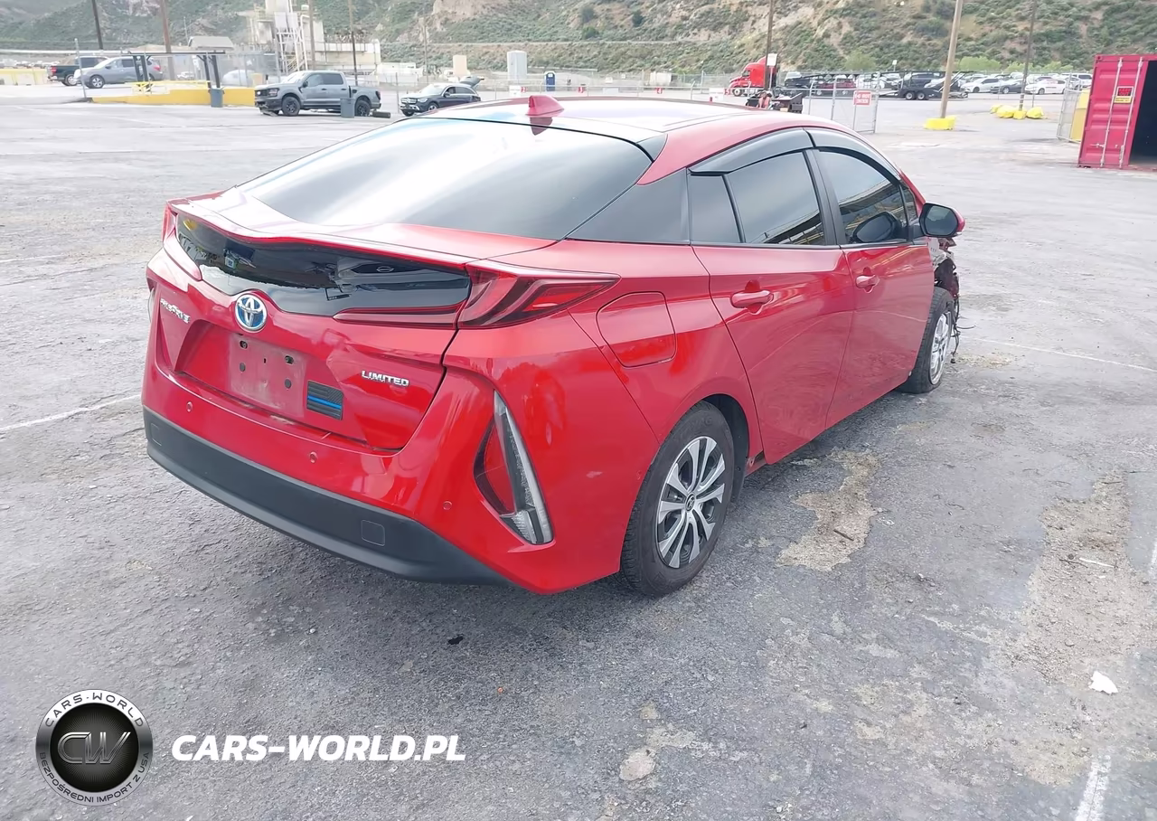 2021 Toyota Prius Prime Limited VIN:JTDKAMFP8M3172069 - 4