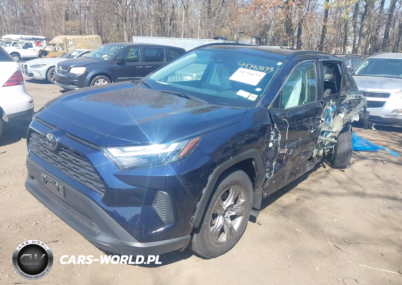 2024 Toyota Rav4 Xle VIN:2T3P1RFV9RW457367 - 2